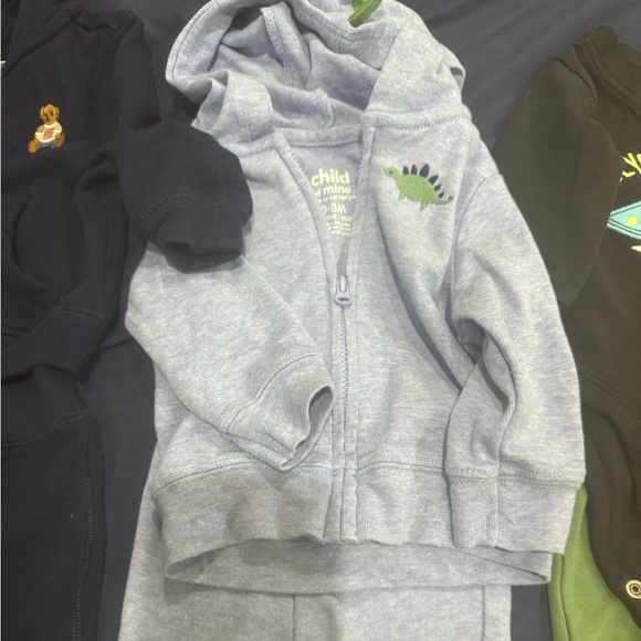 Ralph Lauren and Carters 3M Bundle EUC - Picture 4 of 13